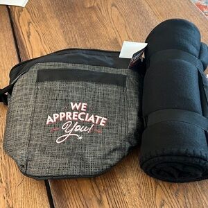 Cooler bag blanket set